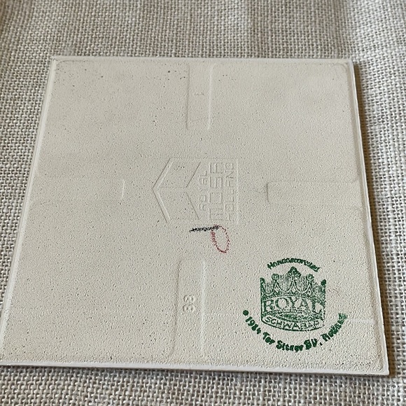 VTG 1984 Ter Steege Tile Royal Mosa made in Holland Shoe Maker 6” Old Dutch - Picture 4 of 7